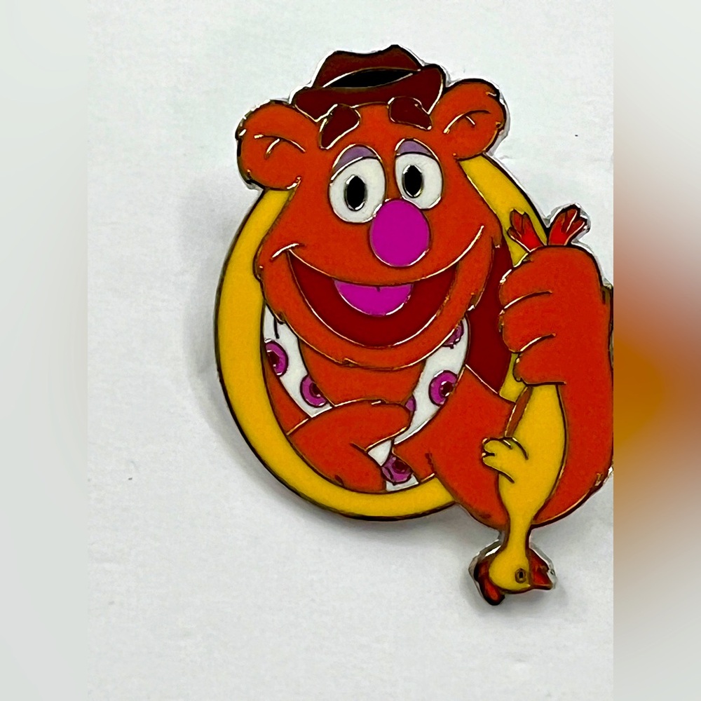 Disney Pin Fozzie Bear with Rubber Chicken Muppets 157790 Mystery 2023